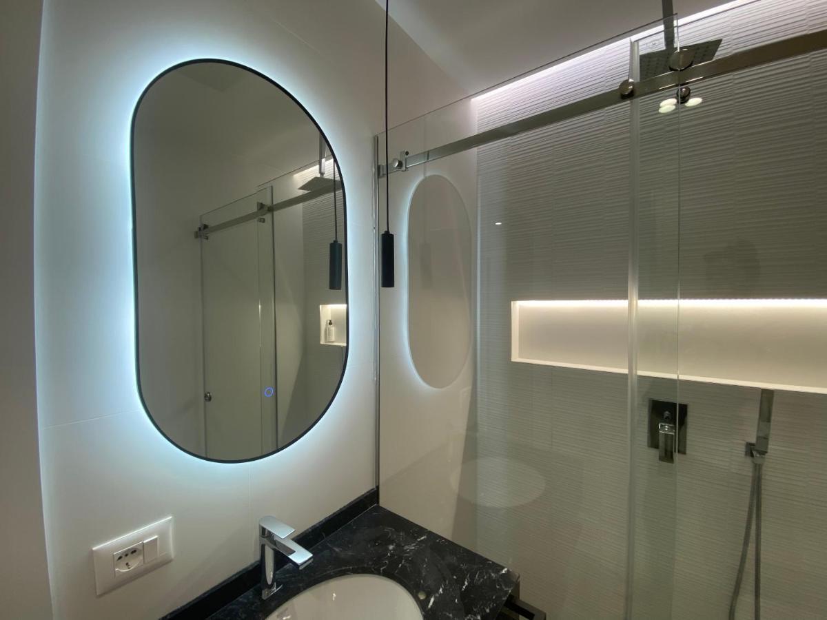 Tam Skanderbeg Square Center No3 Apartamento *